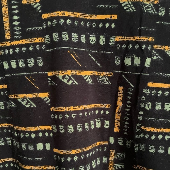 Lularoe Geometric Randy Baseball T-Shirt - Picture 3 of 6